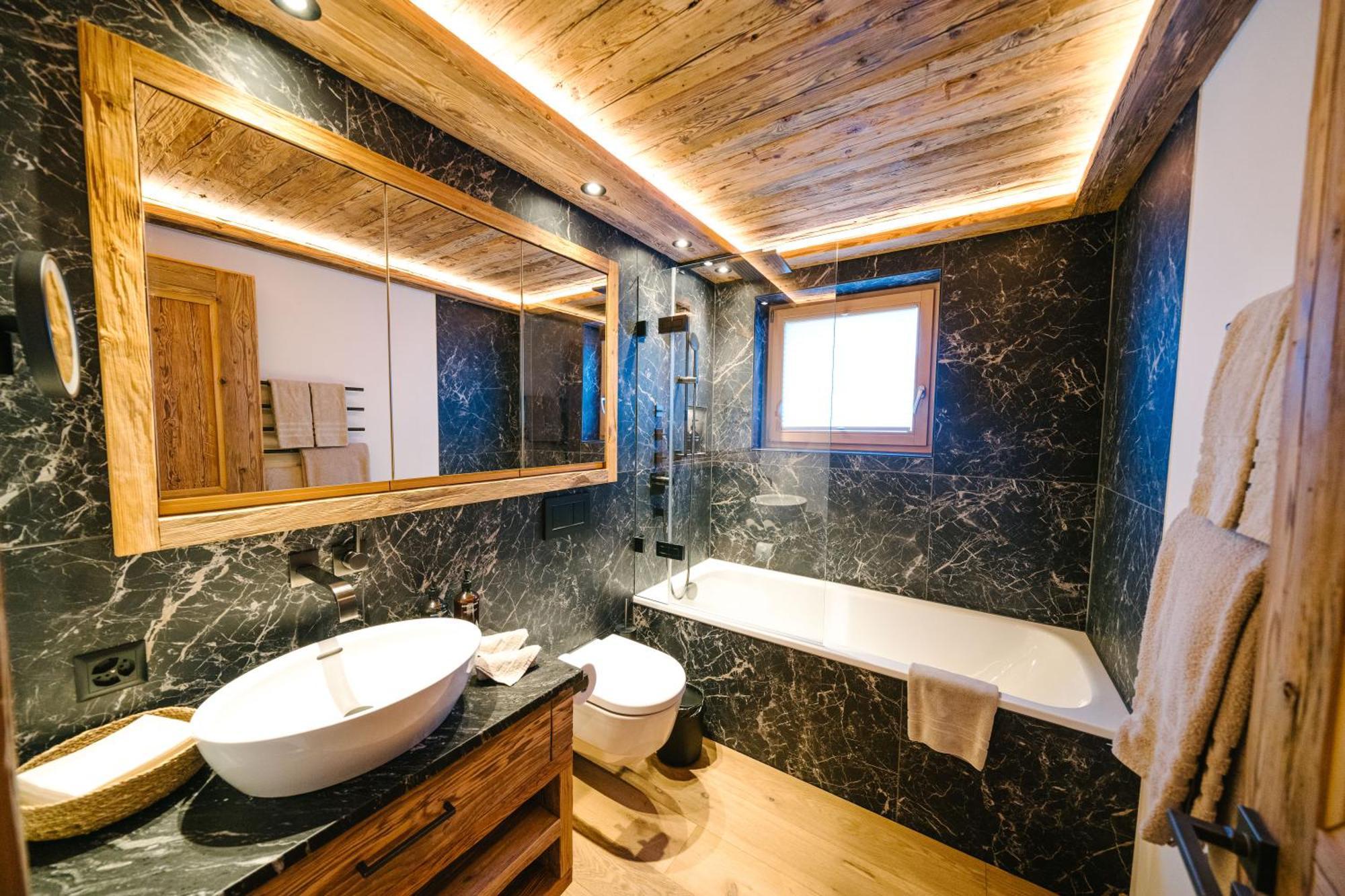 Seven Alpina Boutique Hotel Klosters Exterior photo