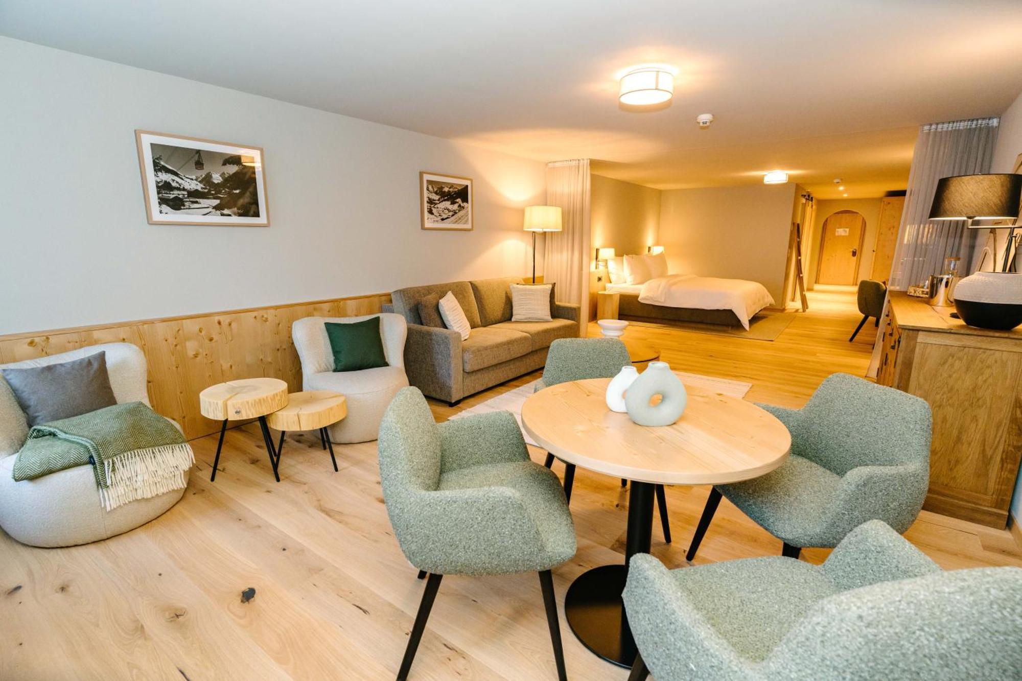 Seven Alpina Boutique Hotel Klosters Exterior photo