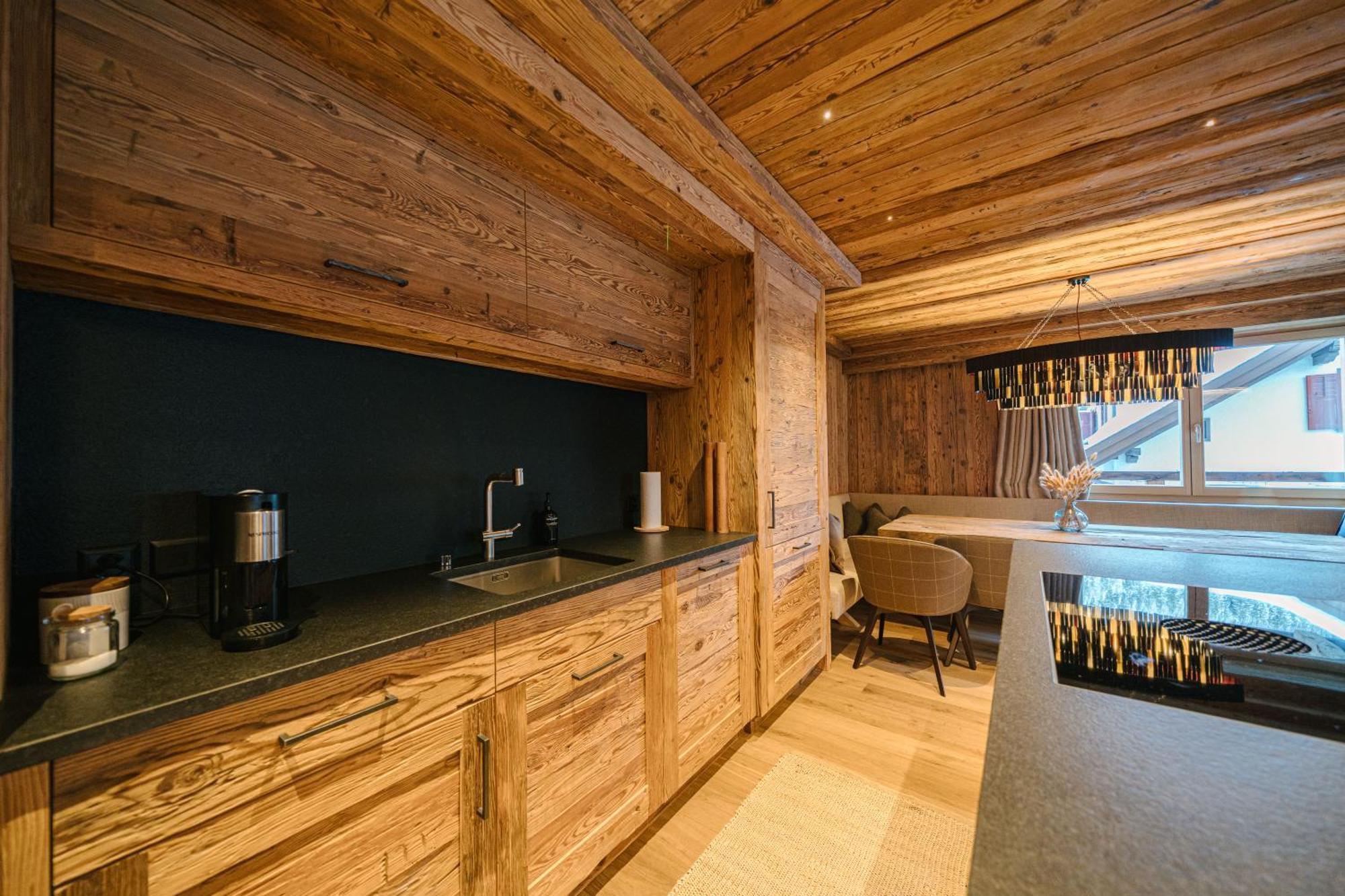 Seven Alpina Boutique Hotel Klosters Room photo